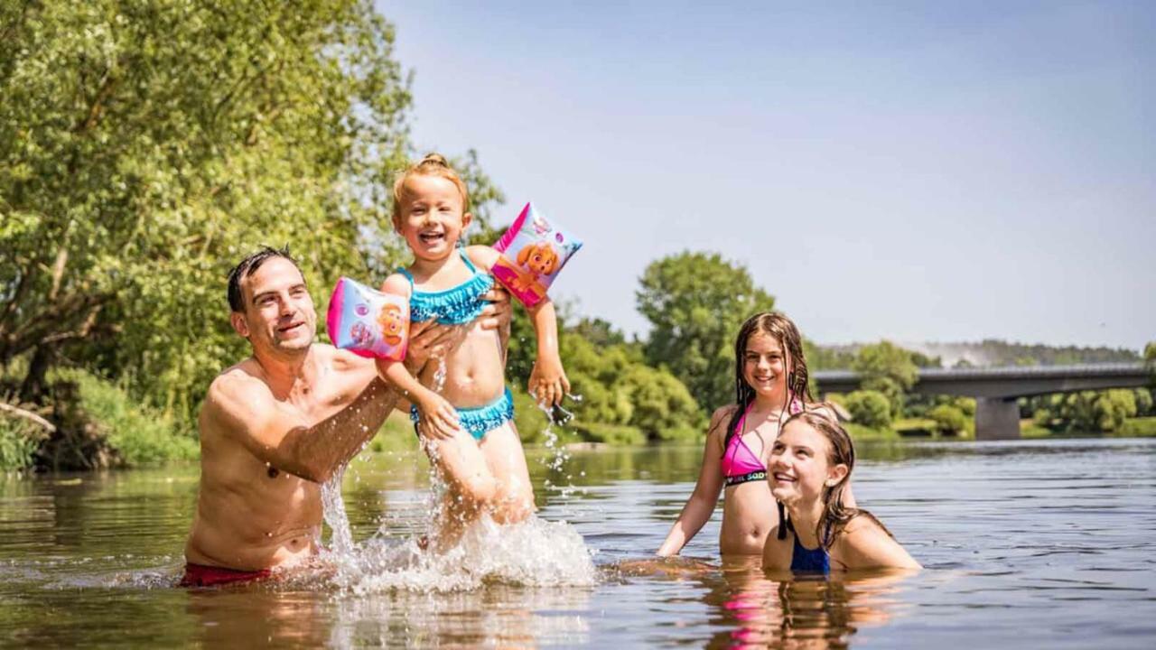 Urlaub Am Regen - Ferienhof Dirnberger Nittenau エクステリア 写真